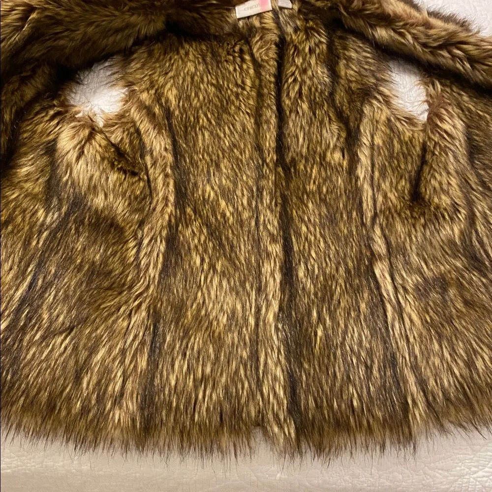 Trending fall 2025 Chicos faux suede and fur vest in mocha - Picture 4 of 8
